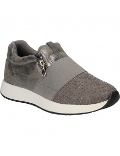 Sneakers fete, cu strasuri 2