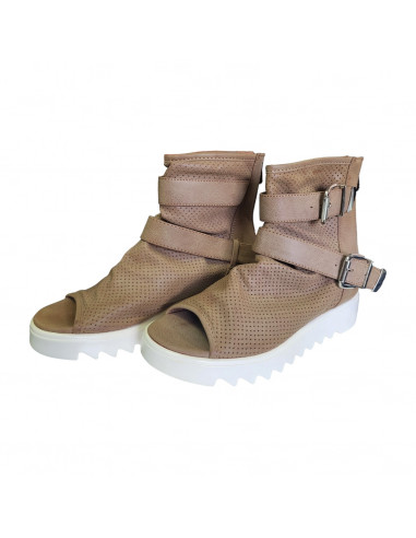 Ghete femei, ghete fashion, ghete cu varf decupat, ghete din piele ecologica, ghete maro pentru femei